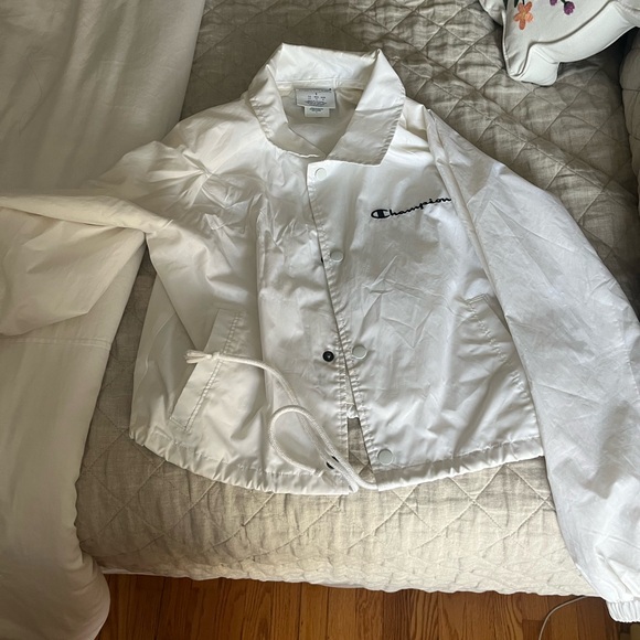 Champion Women's White Jacket - Picture 1 of 5